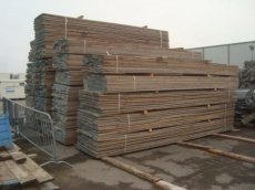 Gebruikt steigerhout vers 2,5 meter ongekuist